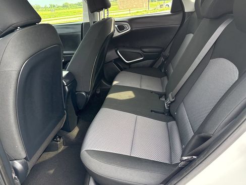 Used 2022 Kia Soul LX FWD image 25