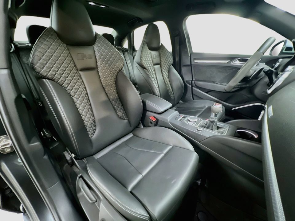 Used 2018 Audi RS 3 AWD/4WD image 30
