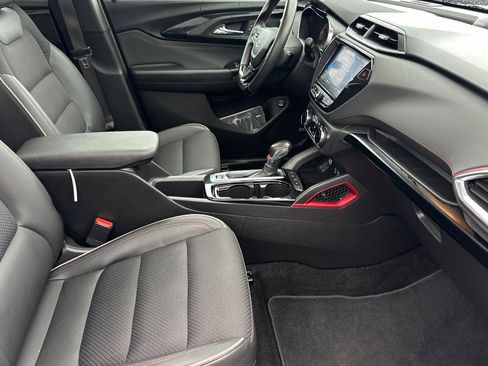 Used 2021 Chevrolet TrailBlazer RS w/ Sun and Liftgate Package image 16