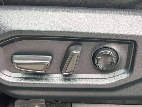 Certified 2025 Toyota Tundra Limited AWD/4WD image 22
