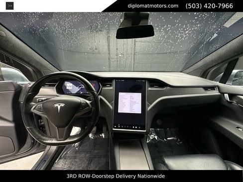 Used 2018 Tesla Model X 100D image 29