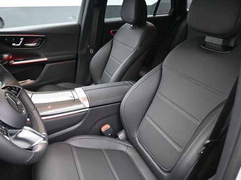 New 2026 Mercedes-Benz GLC 300 image 33