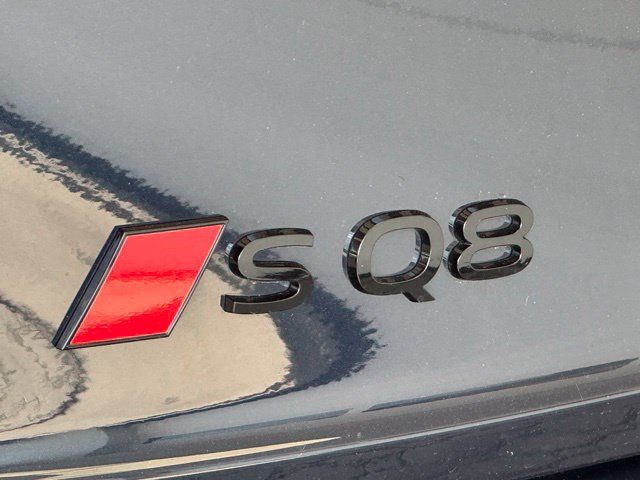 Used 2025 Audi SQ8 Prestige AWD/4WD image 21