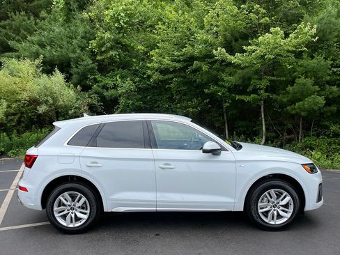 Used 2023 Audi Q5 2.0T Premium w/ Convenience Package AWD/4WD image 6