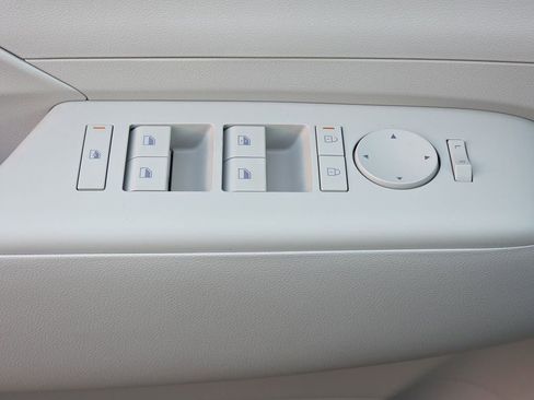 New 2026 Hyundai Kona SE image 36