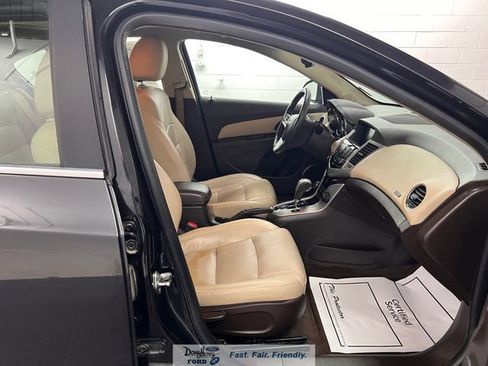 Used 2016 Chevrolet Cruze LTZ w/ Sun, Sound and Sport Package FWD image 37