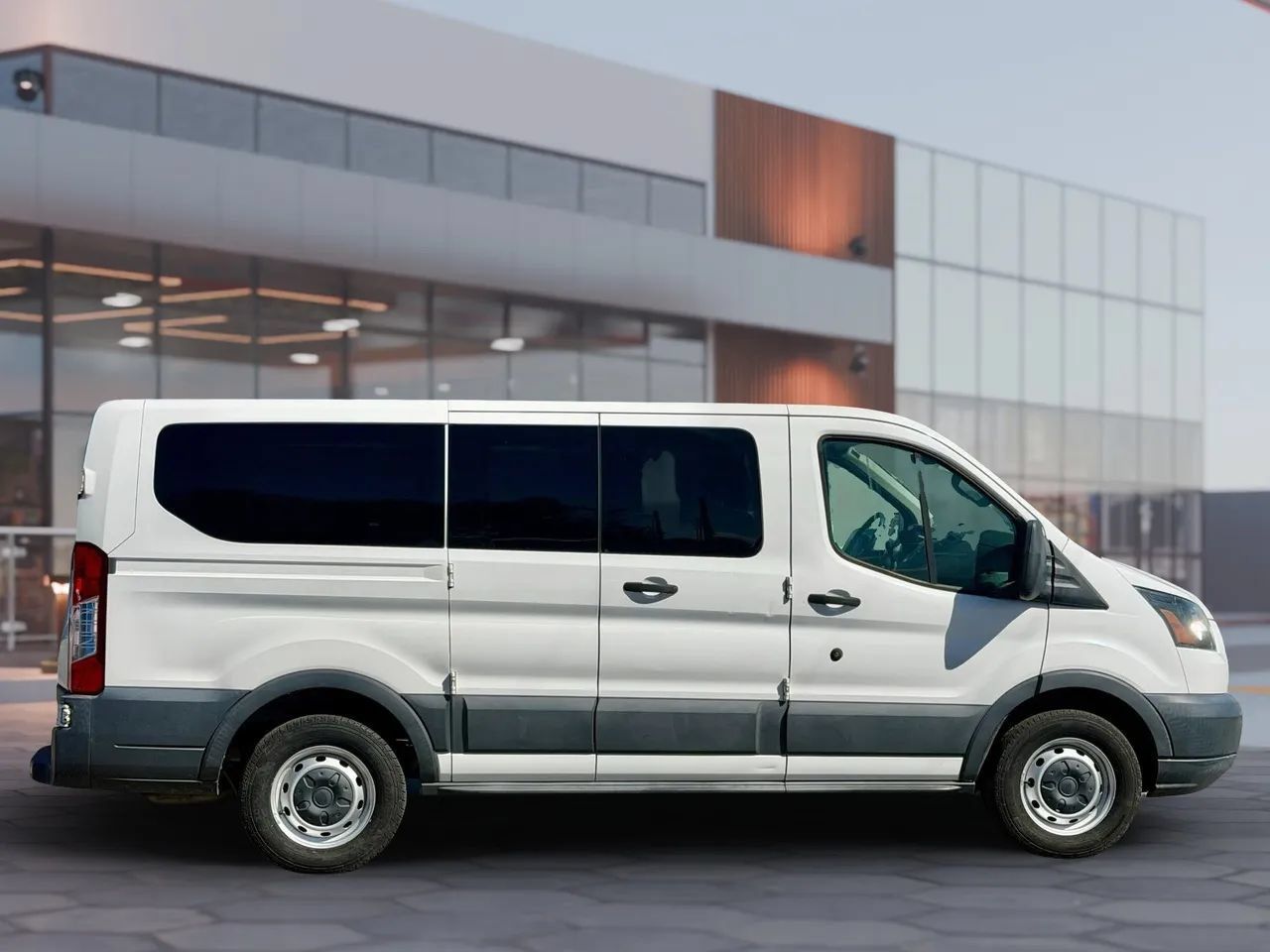 Used 2016 Ford Transit 150 XL RWD image 12
