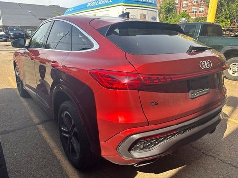 Certified 2025 Audi Q5 Premium Plus w/ Premium Plus AWD/4WD image 7