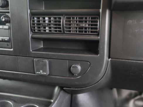 Used 2023 Chevrolet Express 2500 w/ Driver Convenience Package image 18