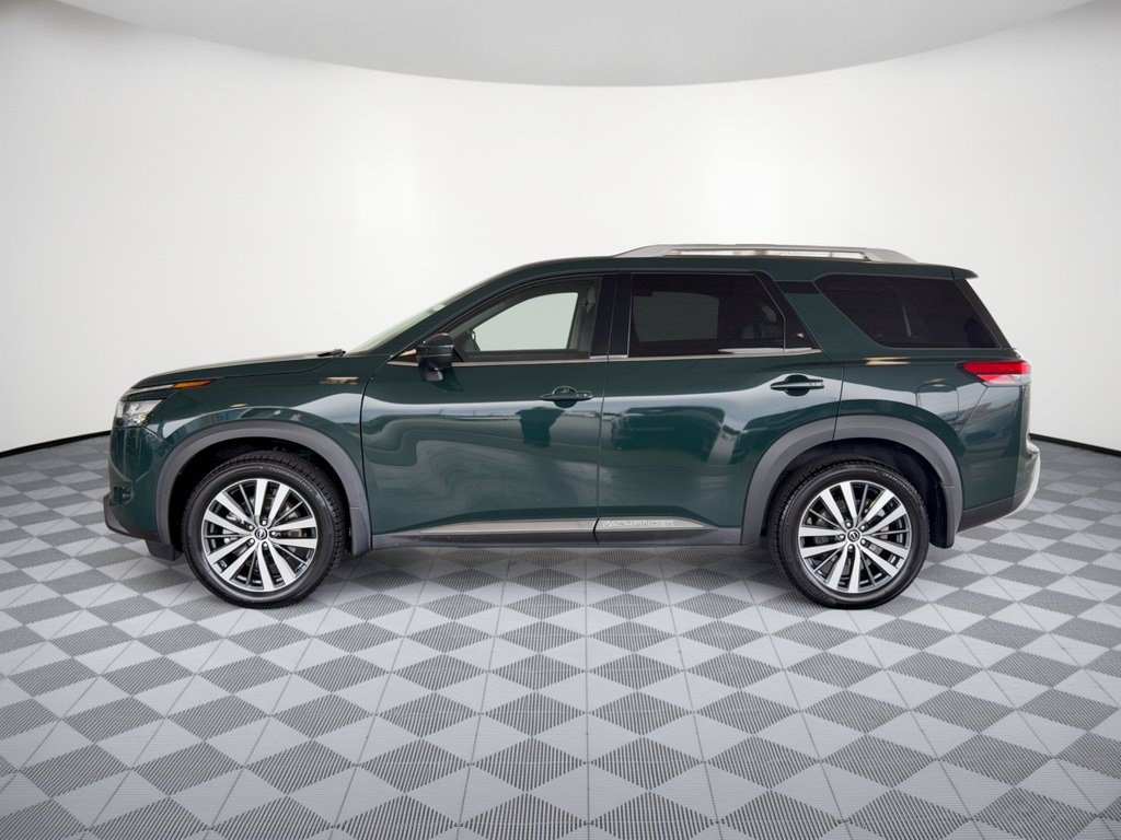Used 2022 Nissan Pathfinder Platinum w/ Cargo Package AWD/4WD image 2