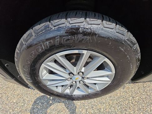 Certified 2023 Chevrolet Traverse LT AWD/4WD image 39