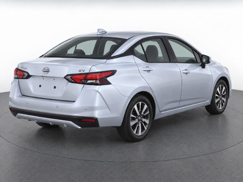 Used 2023 Nissan Versa SV FWD image 4