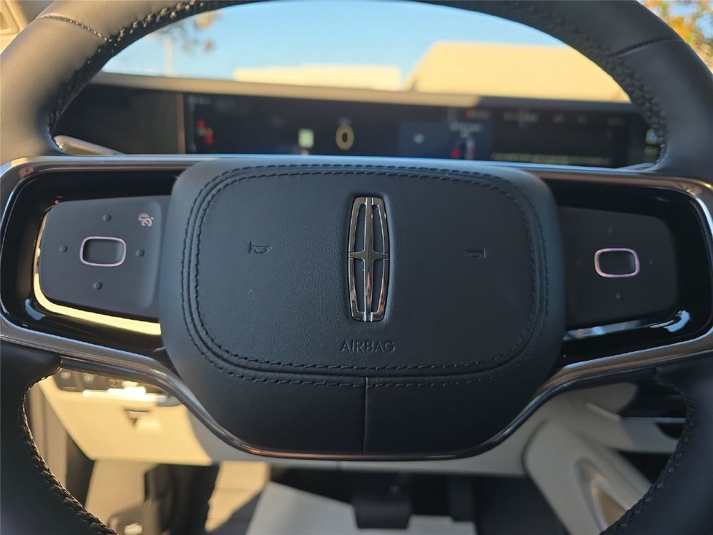 New 2026 Lincoln Nautilus Reserve AWD/4WD image 19