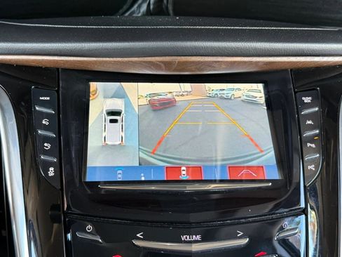 Used 2019 Cadillac Escalade ESV Luxury RWD image 59