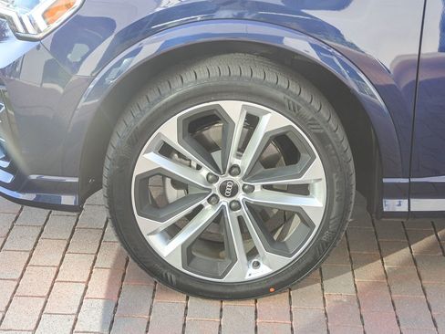 Used 2022 Audi Q3 2.0T Premium Plus w/ Premium Plus Package image 4