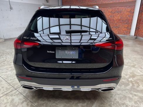 New 2026 Mercedes-Benz GLC 300 GLC 300 image 4
