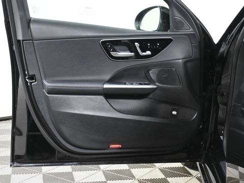 Certified 2025 Mercedes-Benz C 300 4MATIC Sedan image 28
