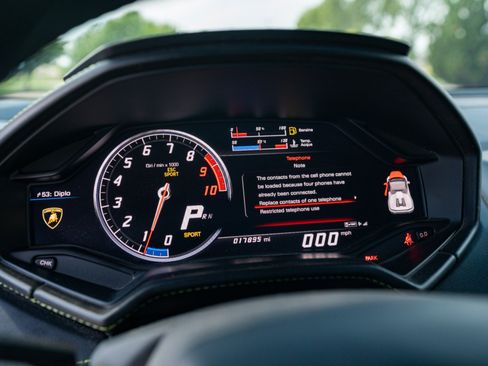 Used 2017 Lamborghini Huracan LP 580-2 RWD image 27