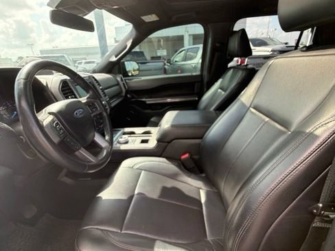 Used 2021 Ford Expedition XLT RWD image 2