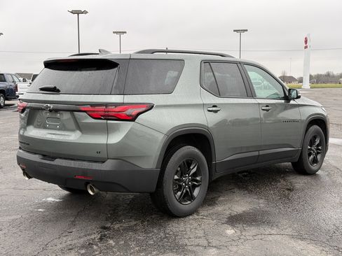Used 2023 Chevrolet Traverse LT w/ Midnight/Sport Edition image 3
