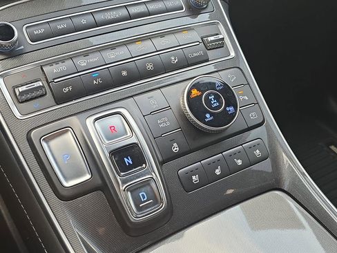 Used 2022 Hyundai Santa Fe Calligraphy image 28