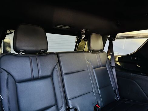 Used 2022 Chevrolet Tahoe RST w/ Luxury Package image 26