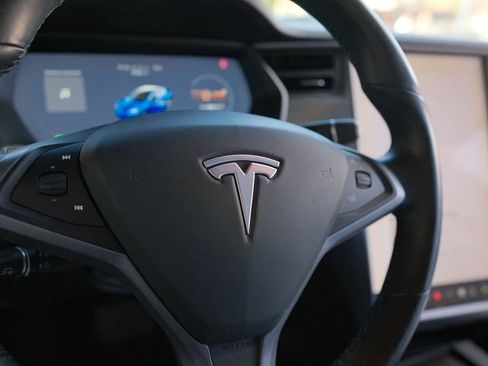 Used 2018 Tesla Model S 75D image 41