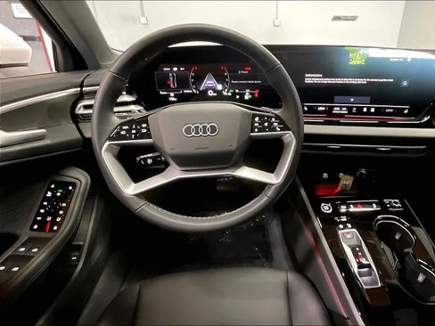 Used 2025 Audi A5 2.0T Premium Plus w/ Premium Plus image 8