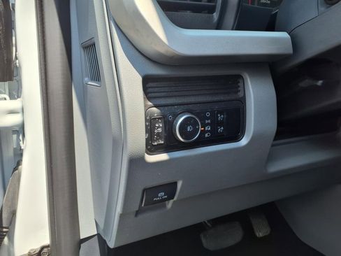 Used 2024 Ford F250 XLT w/ FX4 Off-Road Package image 7