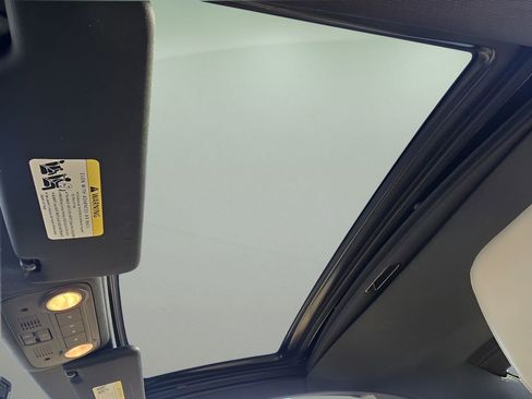 Used 2012 Volkswagen Eos Lux image 26