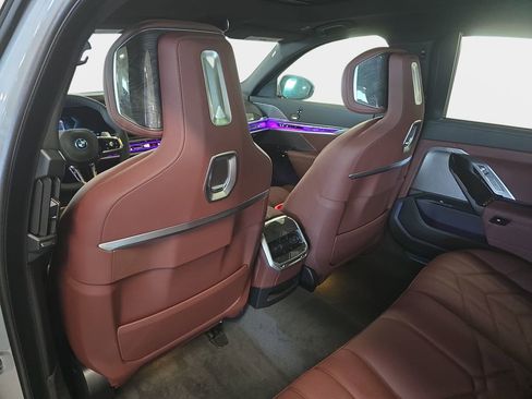 New 2026 BMW 750e xDrive 750e xDrive w/ Executive Package image 9