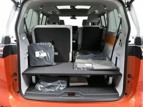 New 2025 Volkswagen ID. Buzz Pro S Plus image 29