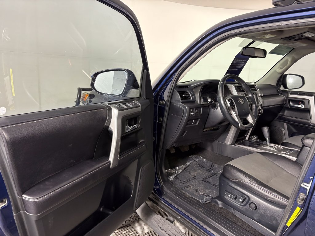 Used 2017 Toyota 4Runner SR5 Premium AWD/4WD image 11