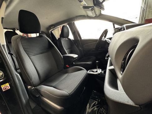 Used 2015 Toyota Yaris SE FWD image 18