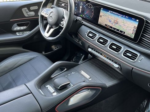 Used 2022 Mercedes-Benz GLS 580 4MATIC image 35