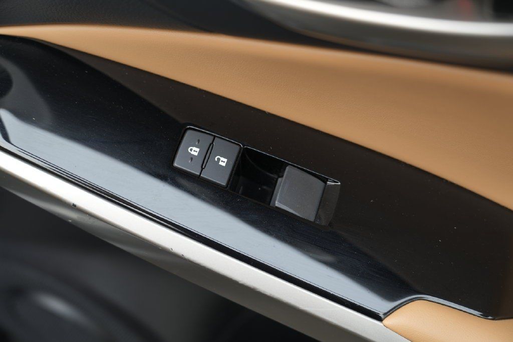 Used 2018 Lexus IS 300 AWD w/ Comfort Package image 30