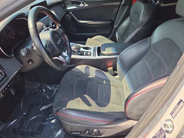 Used 2023 Kia Stinger GT2 RWD image 10