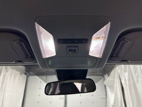 Used 2025 Toyota RAV4 XLE image 39