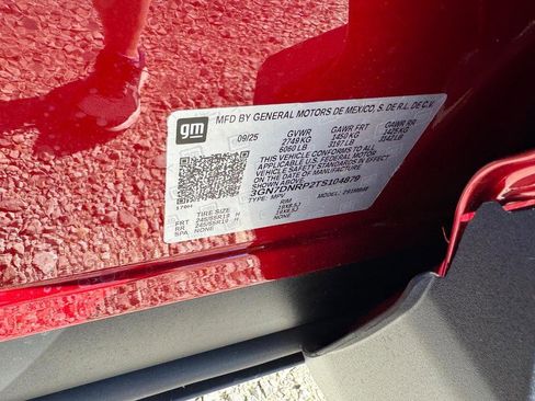 New 2026 Chevrolet Equinox EV LT image 17