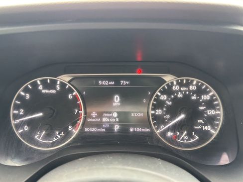 Used 2022 Nissan Rogue SV AWD/4WD image 11