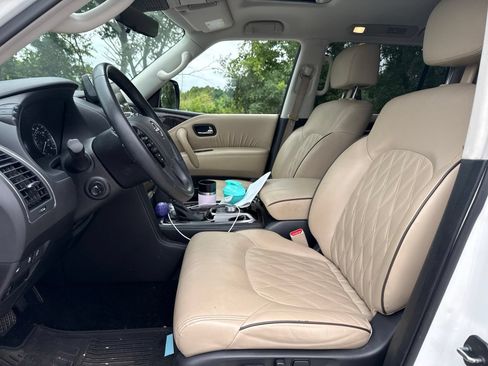 Used 2023 Nissan Armada Platinum w/ Captain's Chairs Package AWD/4WD image 3