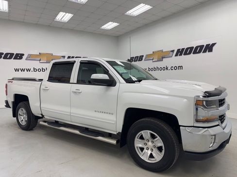 Used 2018 Chevrolet Silverado 1500 LT w/ All Star Edition image 3