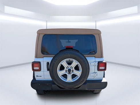 Used 2020 Jeep Wrangler Unlimited Sport S image 4