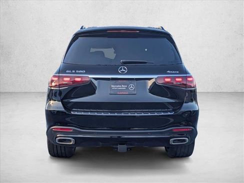 New 2026 Mercedes-Benz GLS 580 4MATIC image 7