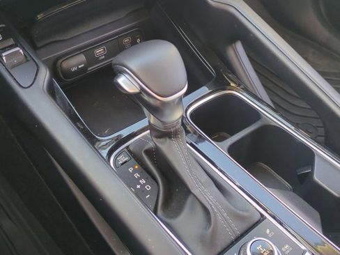 Used 2023 Kia Telluride S image 11