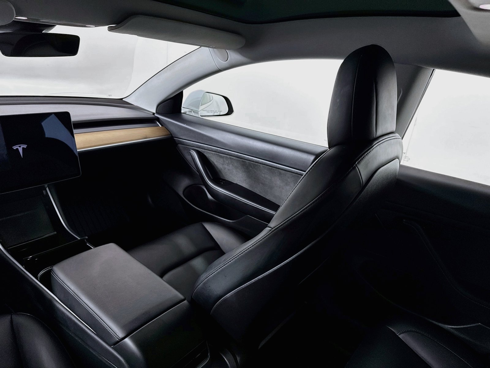 Used 2020 Tesla Model 3 Standard Range RWD image 21