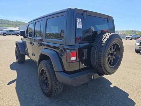 Used 2020 Jeep Wrangler Unlimited Sport S AWD/4WD image 2