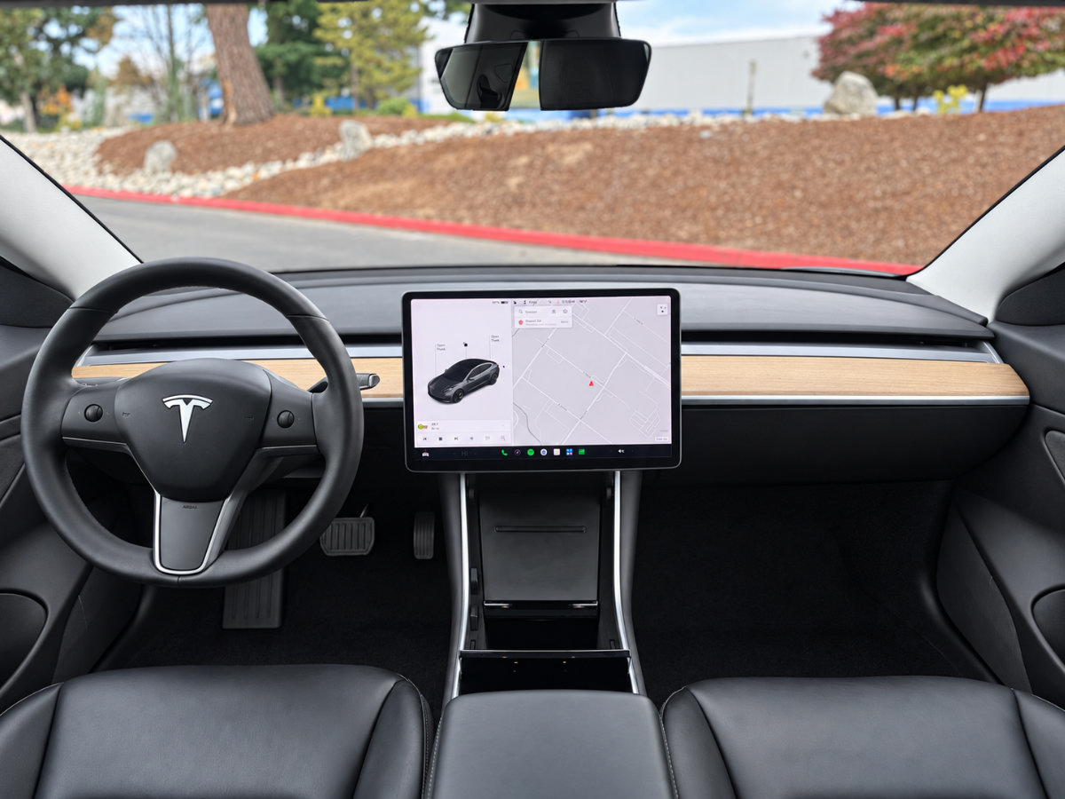 Used 2019 Tesla Model 3 Standard Range Plus RWD image 22