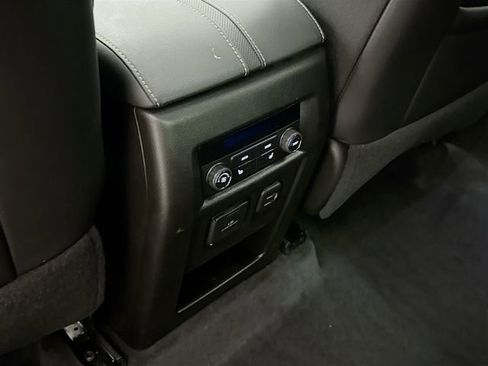 Used 2023 Chevrolet Traverse Premier w/ Redline Edition image 30