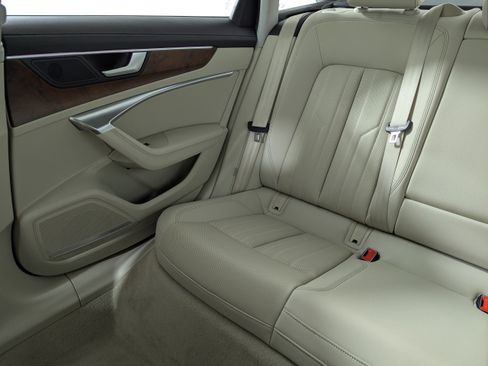 Certified 2023 Audi A6 Premium Plus w/ Premium Plus Package image 9